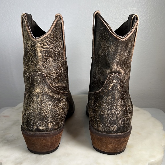 Roper Womens Dusty Distressed Snip Toe Casual Boots Ankle Low Heel 1-2 - Picture 7 of 16